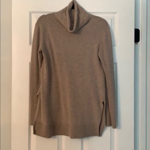 Sweater 70% Wool